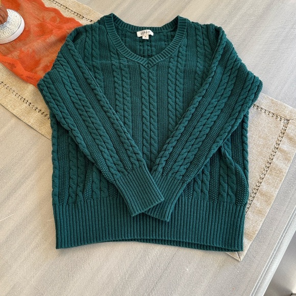 Style & Co. Green V-Neck Cable Knit Sweater - Picture 7 of 7